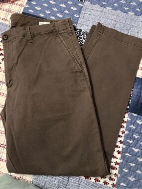 GAP Men's Dark Olive Chino Pants, 38x30 Slim fit